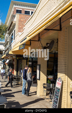 Winter Park Florida,South Park Avenue,shopping shopper shopping shopping negozi mercati mercato acquisti vendita, negozi al dettaglio negozi business busi Foto Stock