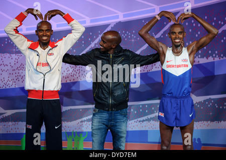 Mo Farah svela il suo nuovo figure di cera al Madame Tussauds di Londra. Foto Stock