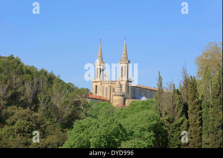 Abbazia di Saint Michel de Frigolet, La montagnette, Bouches-du-Rhône, Provence-Alpes-Côte d&#39;Azur, Francia meridionale, Francia Foto Stock