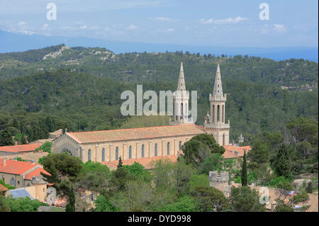 Abbazia di Saint Michel de Frigolet, La montagnette, Bouches-du-Rhône, Provence-Alpes-Côte d&#39;Azur, Francia meridionale, Francia Foto Stock