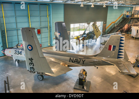 McDonnell F2H Banshee, jet fighter aircraft al Museo Navale di Alberta la sezione dei musei militari, Calgary, Alberta, Canada Foto Stock