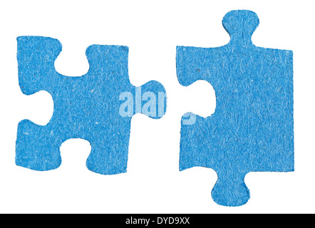 Due separati puzzle pezzi isolati su sfondo bianco Foto Stock