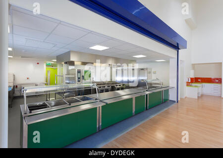 Nuova scuola primaria cucina servery. Foto Stock