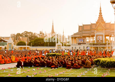 Cambogia commemorando ex re Sihanouk che morì a Pechino il 15 ottobre 2012. Foto Stock