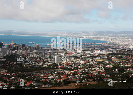 Vista aerea di Città del Capo e di Table Bay Harbour Foto Stock