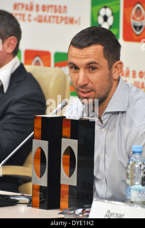 Darijo Srna è incontro con i tifosi durante la conferenza stampa Foto Stock