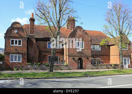 Edificio georgiano in High Street a Ripley Surrey in Inghilterra REGNO UNITO Foto Stock