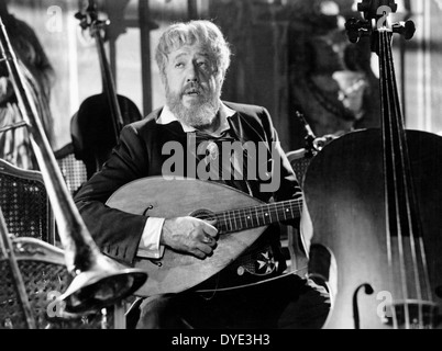 Michel Simon, sul set del film "La bellezza e il potere del diavolo (aka La Beaute du Diable), 1950 Foto Stock