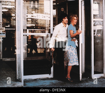 Al Pacino e Penny Allen, sul set del film, 'Dog giorno pomeriggio", 1975 Foto Stock