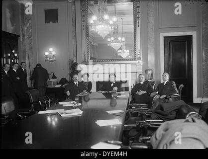 Durante l'epoca dell'anticomunista minaccia rossa, un comitato del Senato è stato nominato per indagare sulle accuse che i Soviet russo Govt. aveva tentato di interferire con gli Stati Uniti tra il 1921 e il 1924. Foto Stock