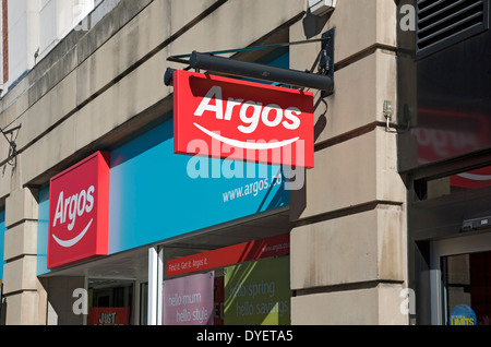 Primo piano di Argos negozio segno negozio esterno York North Yorkshire Inghilterra Regno Unito GB Gran Bretagna Foto Stock