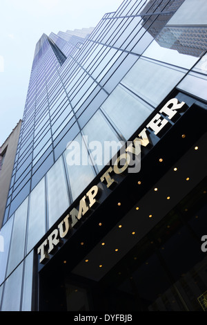 Stati Uniti d'America, New York City, Trump Tower sulla Quinta Avenue, Manhattan Foto Stock