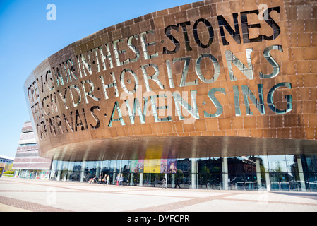 Millenium Center a Cardiff, nel Galles, UK. Foto Stock