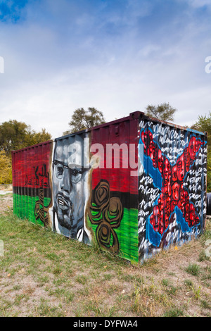 Stati Uniti d'America, Nebraska, Omaha, luogo di nascita di nero il leader americano Malcolm X, dipinto di contenitore di carico Foto Stock