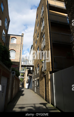 Storico stretta Rotherhithe Street, Londra, Regno Unito Foto Stock