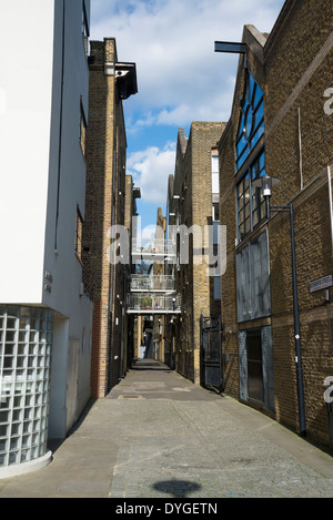 Storico stretta Rotherhithe Street, Londra, Regno Unito Foto Stock