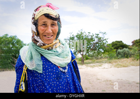 La TUNISIA, KASSERINE: la vita nei villaggi intorno a Kasserine è tradizionale, rurali e spesso scadente anche senza acqua corrente. Foto Stock