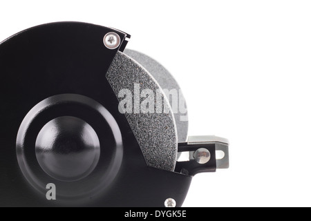 Primo piano della smerigliatrice da banco isolato su sfondo bianco Foto Stock