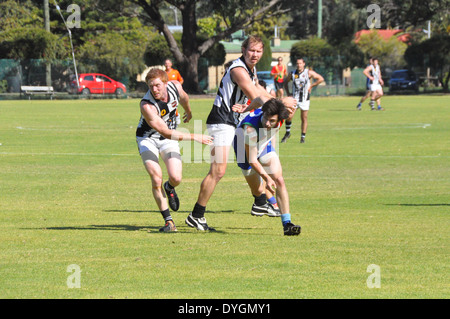 Australian Rules Football giocato a livello amatoriale. Foto Stock