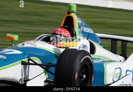 Aprile 16, 2014 - Ft. Vale la pena, Texas, Stati Uniti d'America - Apr.16, 2014. Ft. Vale la pena, Tx. Simon Pagenaud #77 in pista come egli ha preso parte in IndyCar Racing League sessione di test al Texas Motor Speedway in Ft. Vale la pena, Tx. (Credito Immagine: © Ralph Lauer/ZUMAPRESS.com) Foto Stock