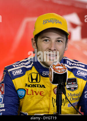 Aprile 16, 2014 - Ft. Vale la pena, Texas, Stati Uniti d'America - Apr.16, 2014. Ft. Vale la pena, Tx. Autista Marco Andretti parla durante una conferenza stampa come parte della IndyCar Racing League sessione di test al Texas Motor Speedway in Ft. Vale la pena, Tx. (Credito Immagine: © Ralph Lauer/ZUMAPRESS.com) Foto Stock