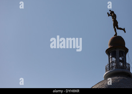 Staute in edificio, Novi Sad, Serbia, Europa Foto Stock