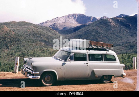 05320015 1951 Ford Ranch carro Foto Stock