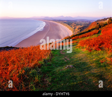 Afon Dwyryd estuario vicino a Harlech con vista di Snowdonia Gwynedd north Wales UK Foto Stock