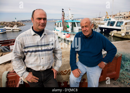 Jean-Claude Bianco pescatore subacqueo e Luc Vanrell che hanno trovato Antoine Saint Exupery's aereo. Nei pressi di Marsiglia, Francia Foto Stock