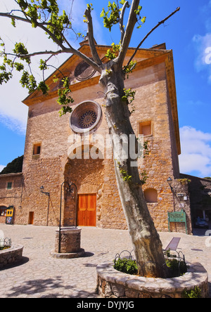 Chiesa di Valldemossa a Maiorca, isole Baleari, Spagna Foto Stock