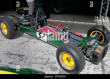 1964, Lotus 32 in Formula 2. Sulla gara. Foto Stock