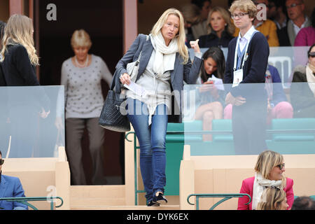 Il Principato di Monaco e Monte Carlo. Xx Apr, 2014. ATP Rolex Masters di tennis finale. Roger Federer (SUI) versus Stanislas Wawrinka (Sui). Estelle Halliday nella folla Credito: Azione Sport Plus/Alamy Live News Foto Stock