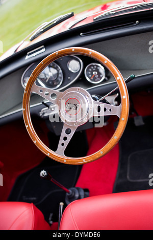 1966 Austin Mini Cooper S auto volante. British Classic Car Foto Stock