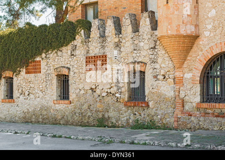 Codorniu cantina si trova a Sant Sadurni d'Anoia vicino a Barcelona, Spagna Foto Stock