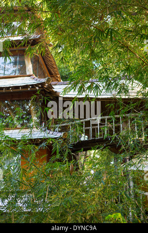 Il bambù treehouse, Ubud, Bali, Indonesia Foto Stock
