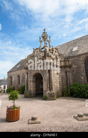 Eglise saint cornely chiesa in carnac, Morbihan Bretagna Francia Europa Foto Stock