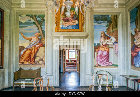 L'Italia,Veneto, Fanzolo di Vedelago, dipinti ad affresco di Battista Zelotti nella Villa Emo sale, architetto Andrea Palladio. Foto Stock