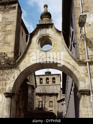 Spagna. Paese basco. Mondragon. Arch. La città vecchia. Foto Stock