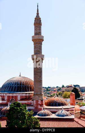 Minareto e delle cupole della moschea di Rodi, Grecia Foto Stock