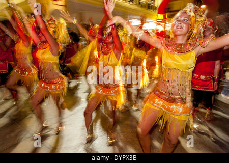 Street Dancing, Cozumel Carnevale, Isola di Cozumel, Quintana Roo, Messico Foto Stock