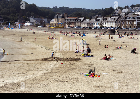 Binic beach a bassa marea,vicino Saint-Brieuc,Cotes-d'Armor,Bretagne,Brittany,Francia Foto Stock