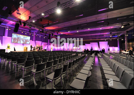 Apertura della Kleine Olympiahalle (Piccole Olympic Hall) di Monaco di Baviera, 2011 Foto Stock