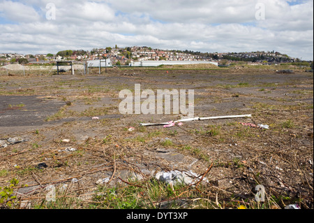 Ex sito industriale di riqualificazione di attesa Newport South Wales UK Foto Stock