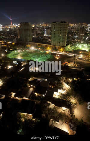 Notte vista panorama di Baku Foto Stock