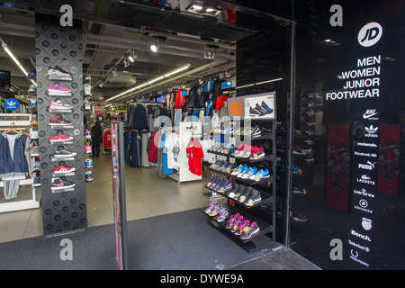 JD Sports store leader un trainer sport fashion rivenditore Fishergate Preston Lancashire Foto Stock