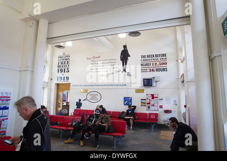 Preston Railway - Treno : stazione di guerra mondiale 1 commemorazione buffet stazione di Preston Buffet libero da 1915 a 1919 Foto Stock