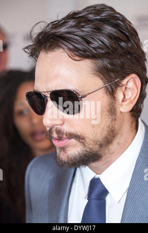 New York, NY, Stati Uniti d'America - 24 Aprile 2014: l'attore James Franco assiste il 'Palo Alto' Premiere durante il 2014 Tribeca Film Festival presso il Teatro SVA nella città di New York Foto Stock