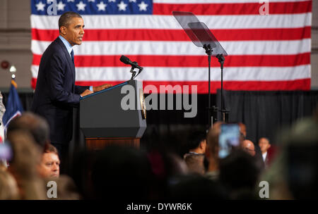 Il Presidente Usa Barack Obama parla di truppe e le loro famiglie a U.S. Army Garrison Yongsan Aprile 26, 2014 a Seul, Corea del Sud. Obama ha avvertito la Corea del Nord che gli Stati Uniti "non esiterà a usare la nostra forza militare' per difendere gli alleati. Foto Stock