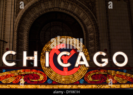 Insegna al neon a Chicago teatro in Chicago, Illinois USA Foto Stock