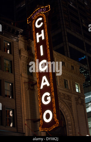 Insegna al neon a Chicago teatro in Chicago, Illinois USA Foto Stock